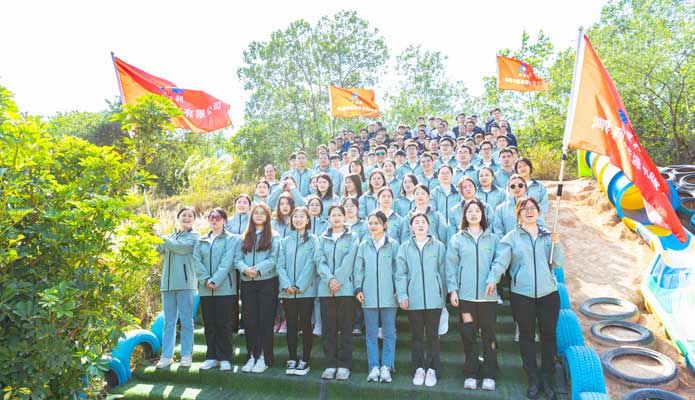 乐玩LEWIN新能源电动汽车充电桩全体员工风采展示