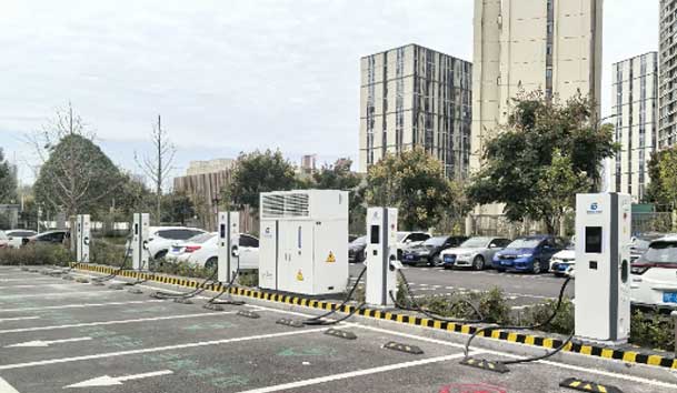 宜昌首批全液冷超充站投入运营，乐玩LEWIN助力高质量充电基础设施建设(图2)