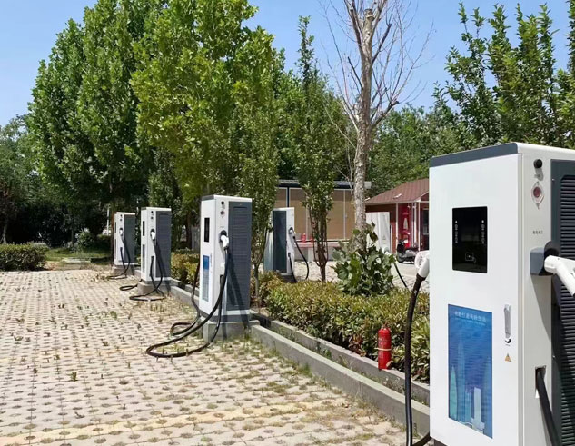 120kw充电桩(图2) 120kw充电桩(图2)